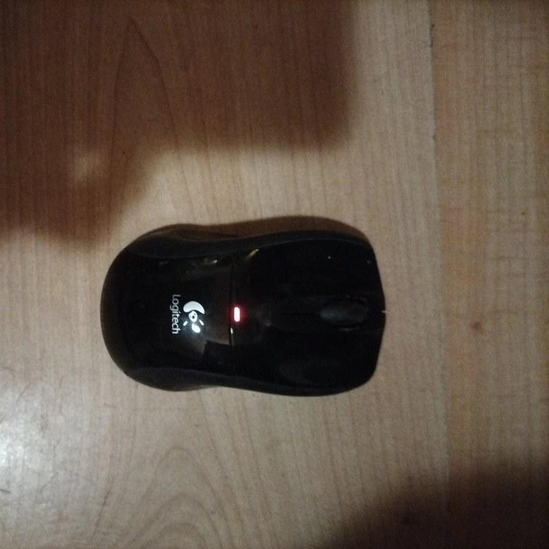 无线鼠标黑色带纳米接收器电池供电